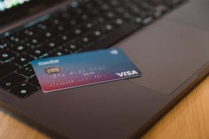 Bank Account vs Digital Wallet: Which One Is Better For Managing Your Money?