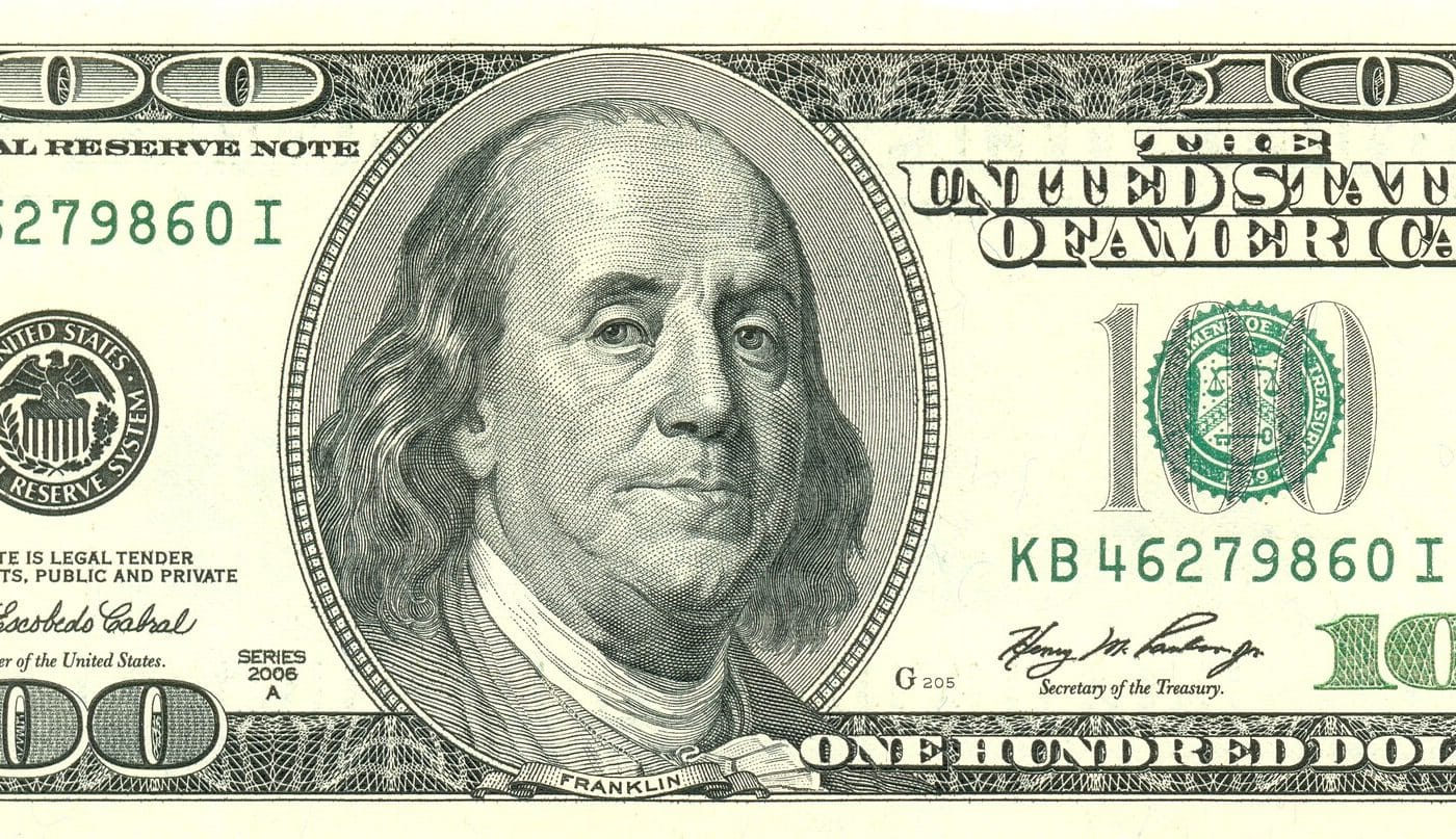 Dollar Strengthens as Fed Rate-Hike Bets Rise, While Euro and Aussie Slide